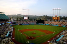 Бейсбольный стадион DodgerStadium