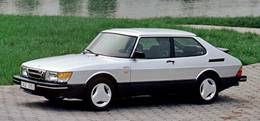 Мотор, который устанавливали на Saab 900 Turbo 16S, стал первым в мире <nobr>16-клапанным</nobr> двигателем с турбонаддувом.